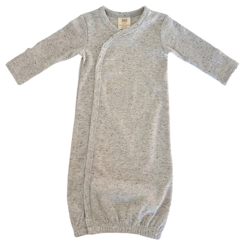 Siix, Gown: Heather Speckle